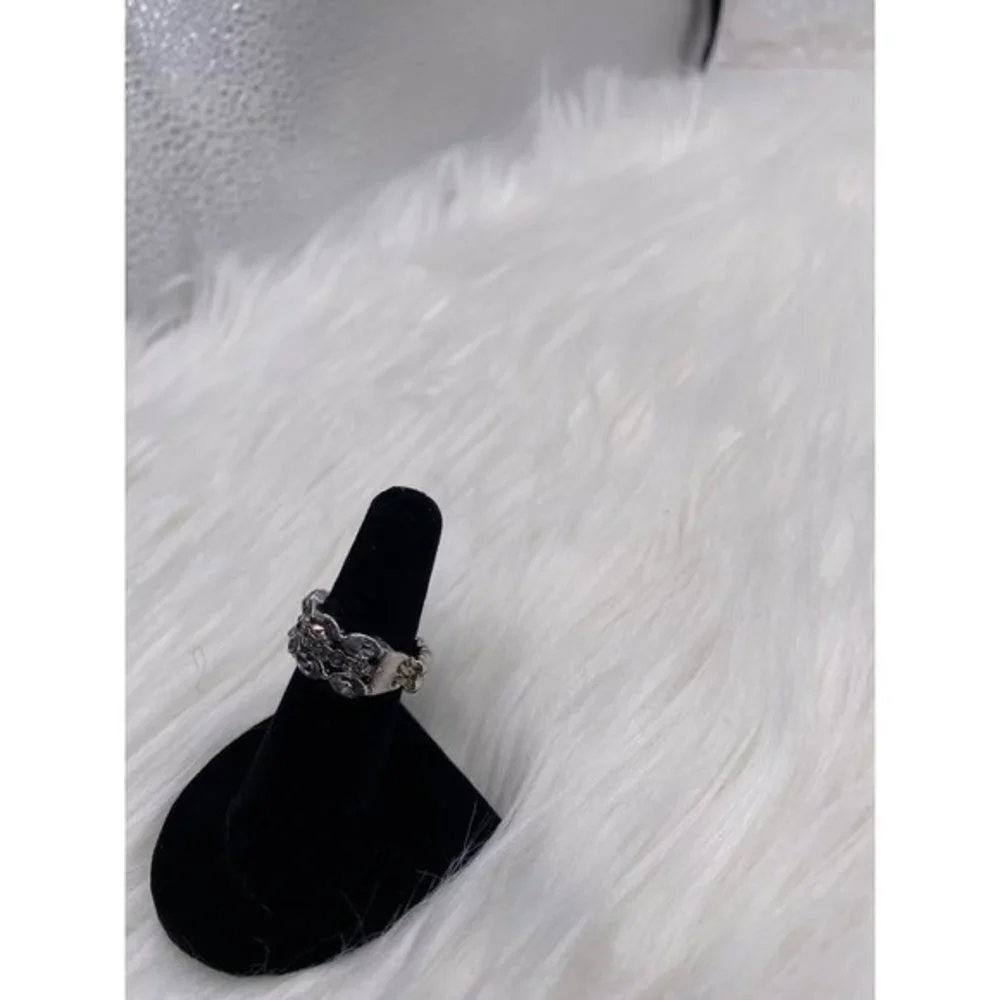 Paparazzi Jewerly- Distractingly Demure‎ Sliver Ring-Item 56